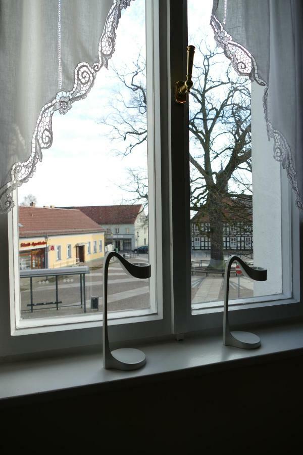 Ferienwohnung Am Markt Biesenthal Esterno foto